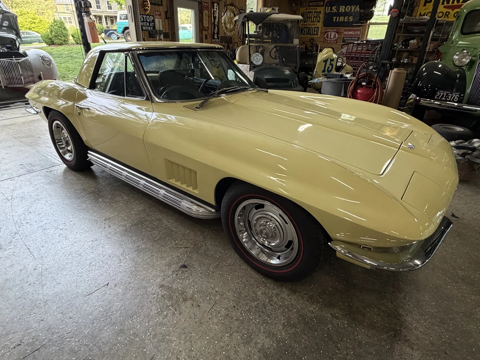 1967 Chevrolet Corvette C2 - Image 14 of 31