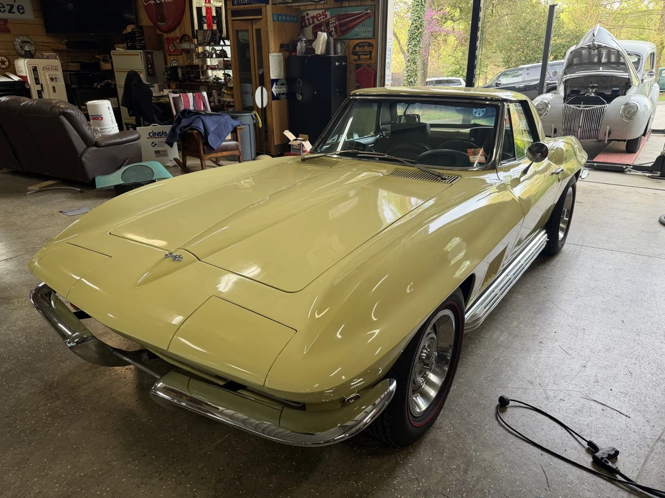 1967 Chevrolet Corvette C2 - Image 17 of 31