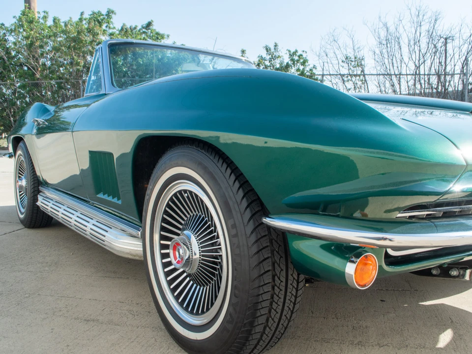 1967 Chevrolet Corvette C2 - Image 16 of 31