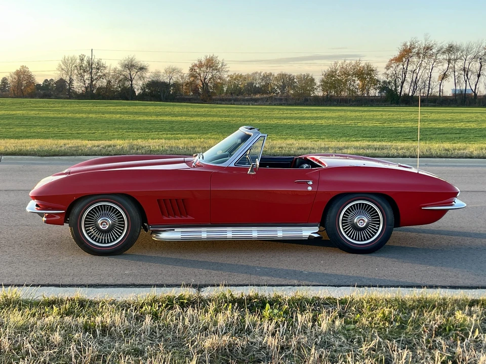 1967 Chevrolet Corvette C2 - Image 10 of 31