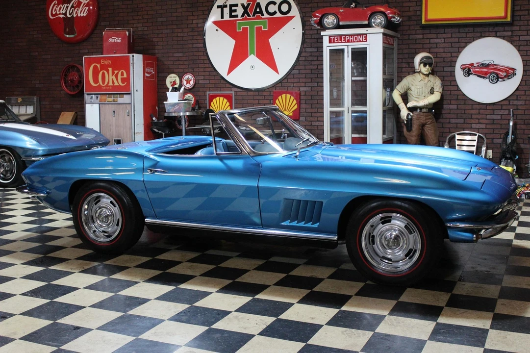 1967 Chevrolet Corvette C2 - Image 8 of 21
