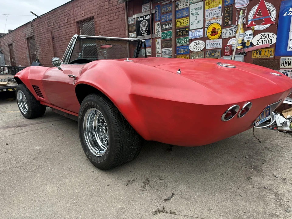 1967 Chevrolet Corvette C2 - Image 12 of 31