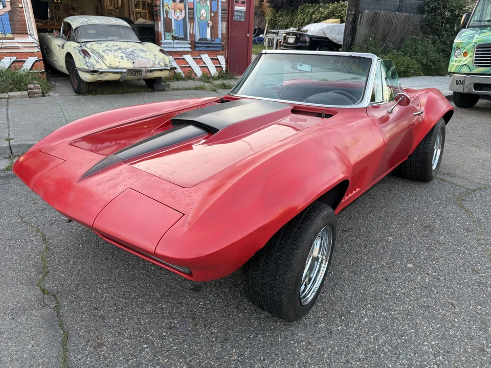 1967 Chevrolet Corvette C2 - Image 17 of 31