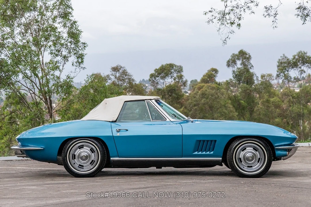 1967 Chevrolet Corvette C2 - Image 16 of 31