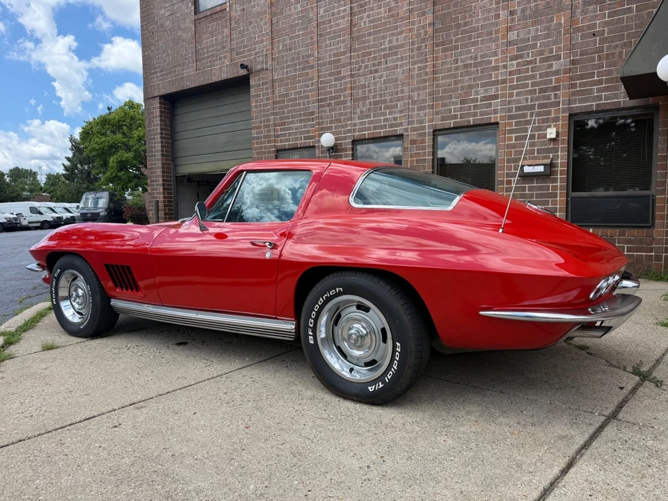 1967 Chevrolet Corvette C2 - Image 4 of 31
