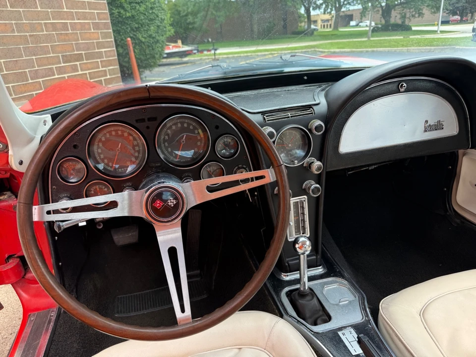 1967 Chevrolet Corvette C2 - Image 21 of 31