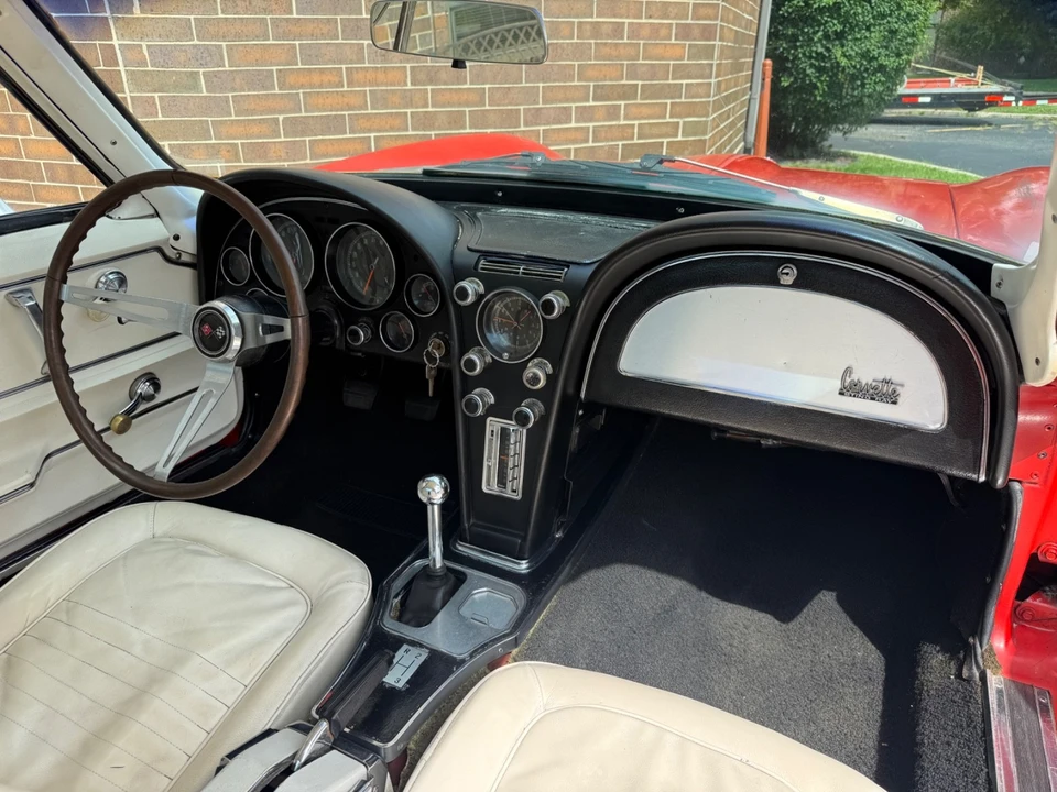 1967 Chevrolet Corvette C2 - Image 28 of 31