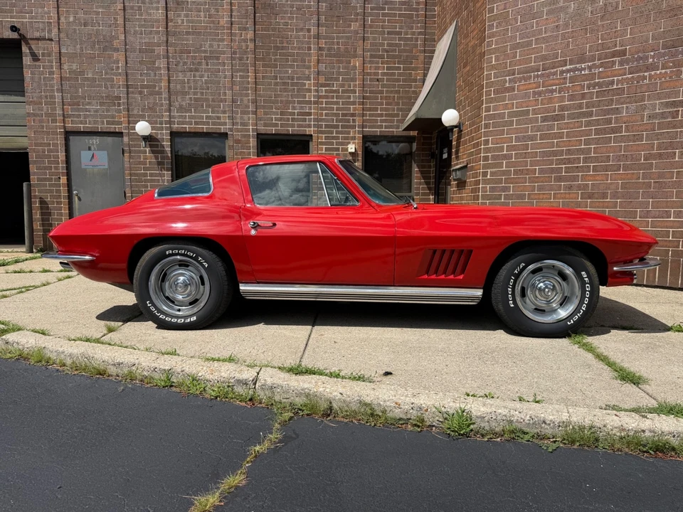 1967 Chevrolet Corvette C2 - Image 10 of 31