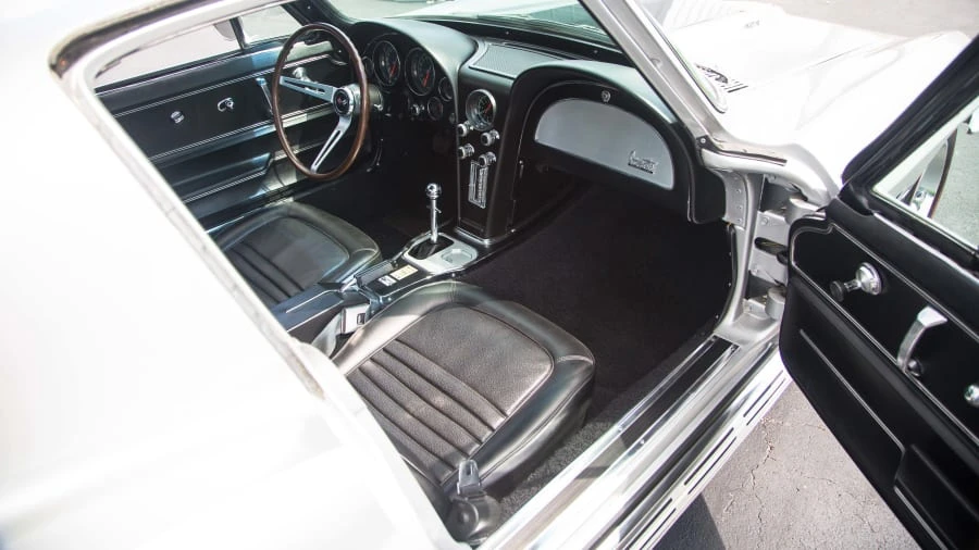1967 Chevrolet Corvette C2 - Image 5 of 12
