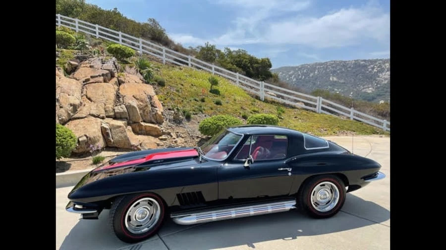 1967 Chevrolet Corvette C2 - Image 2 of 31