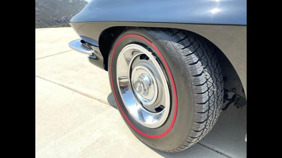 1967 Chevrolet Corvette C2 - Image 15 of 31