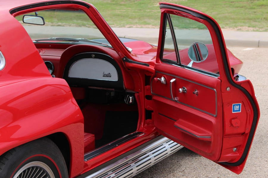 1967 Chevrolet Corvette C2 - Image 4 of 24