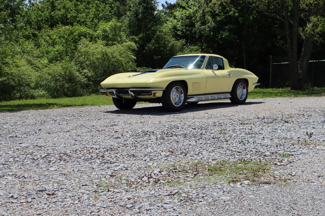 1967 Chevrolet Corvette C2 - Image 2 of 31