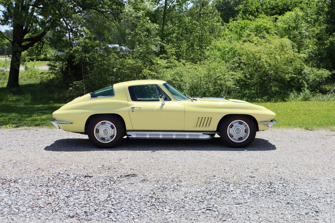 1967 Chevrolet Corvette C2 - Image 10 of 31