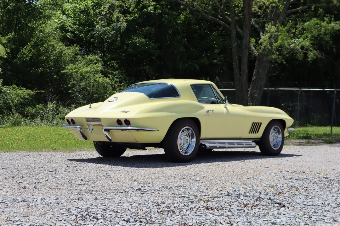 1967 Chevrolet Corvette C2 - Image 13 of 31