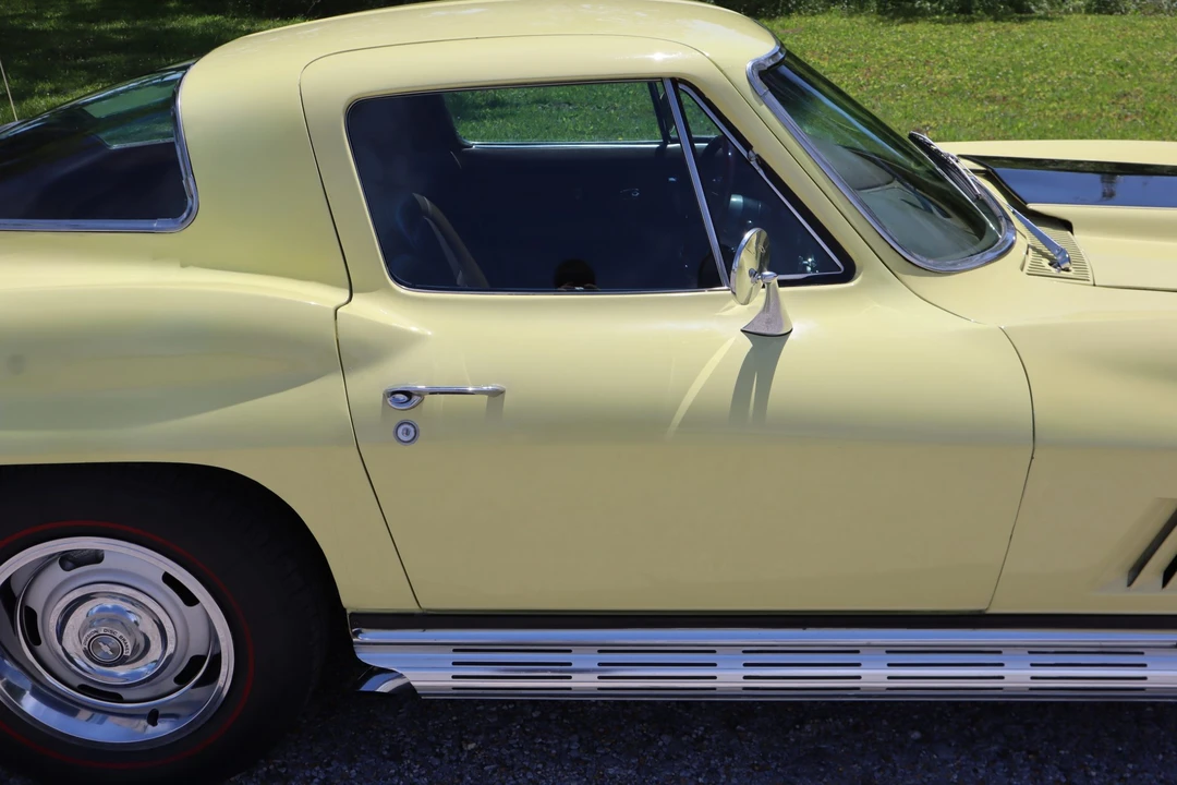 1967 Chevrolet Corvette C2 - Image 26 of 31