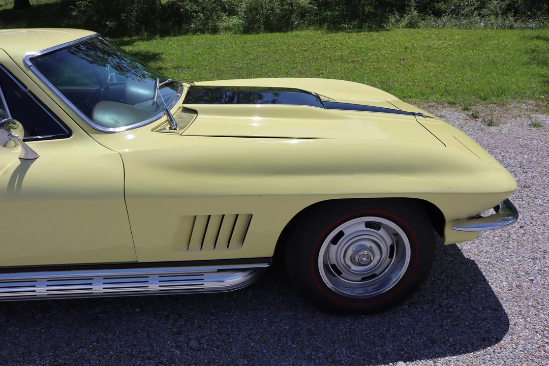 1967 Chevrolet Corvette C2 - Image 25 of 31