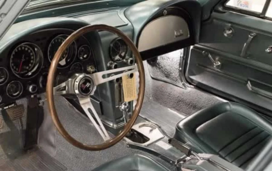 1967 Chevrolet Corvette C2 - Image 19 of 31