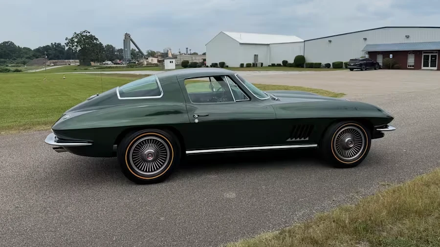 1967 Chevrolet Corvette C2 - Image 2 of 15