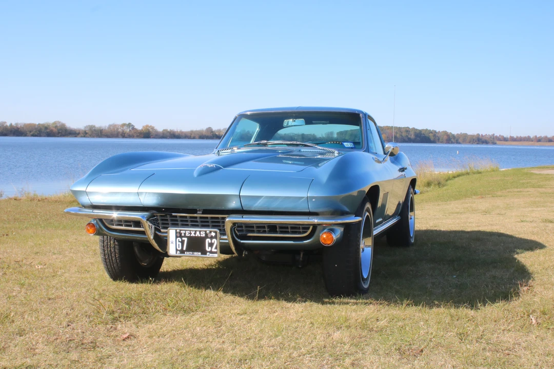 1967 Chevrolet Corvette C2 - Image 2 of 31