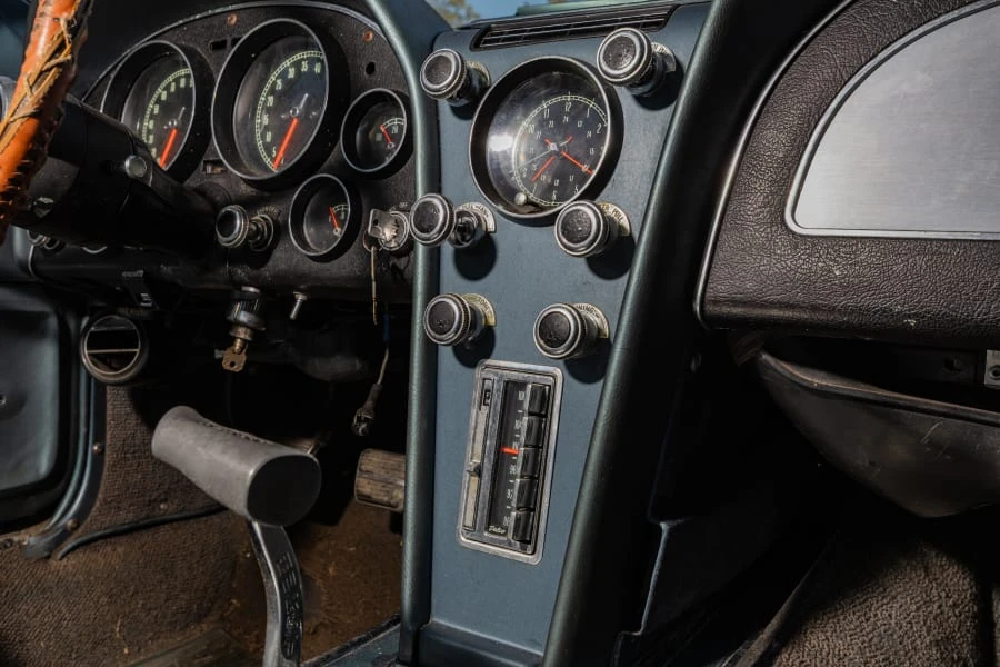1967 Chevrolet Corvette C2 - Image 23 of 31