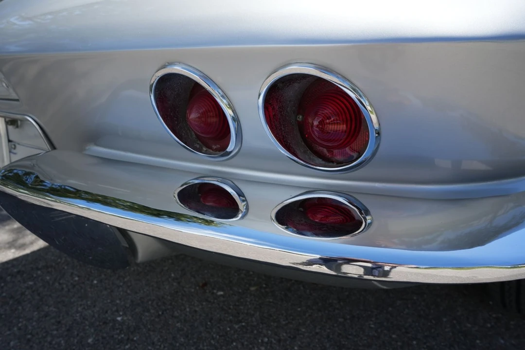 1967 Chevrolet Corvette C2 - Image 13 of 31