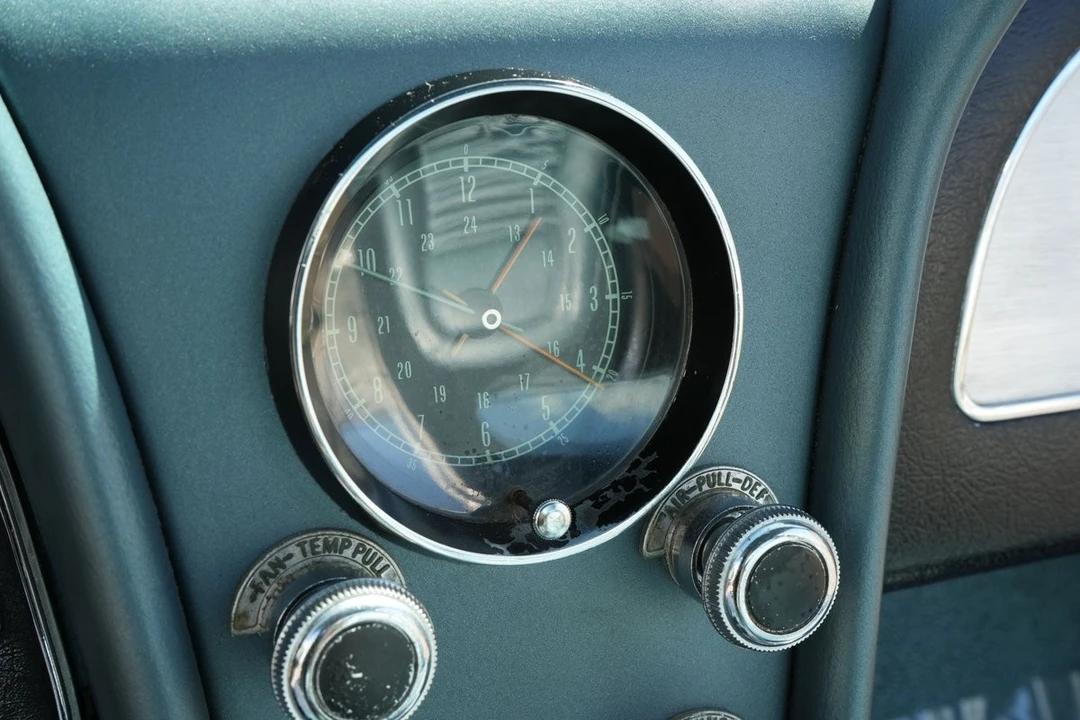 1967 Chevrolet Corvette C2 - Image 26 of 31