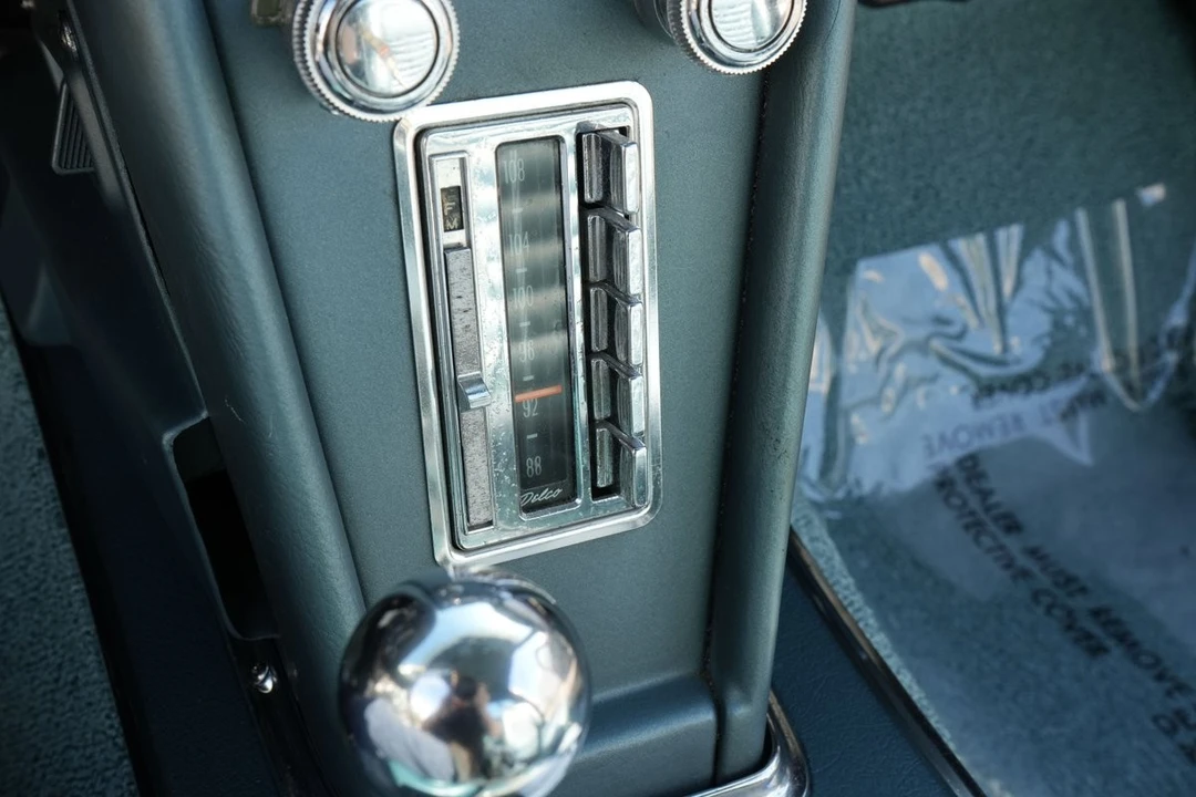 1967 Chevrolet Corvette C2 - Image 28 of 31