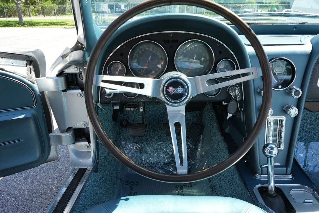 1967 Chevrolet Corvette C2 - Image 23 of 31