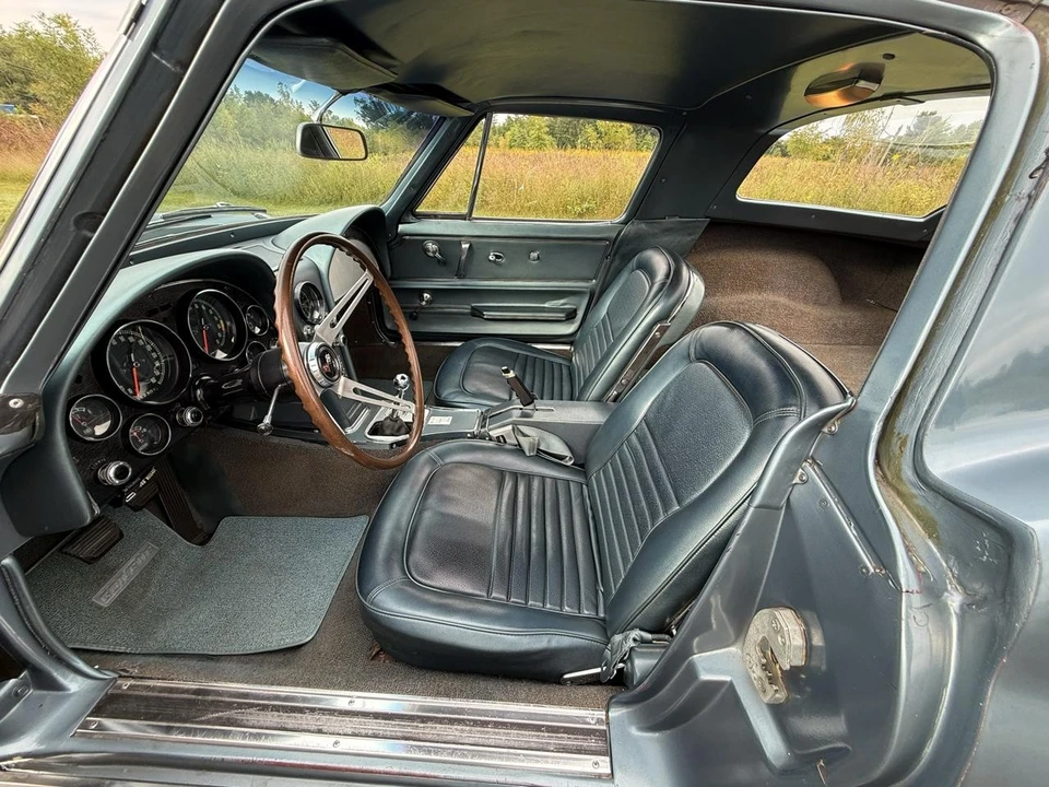 1967 Chevrolet Corvette C2 - Image 30 of 31