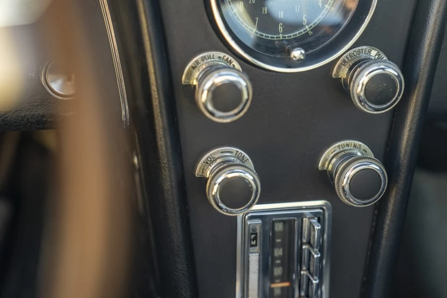 1967 Chevrolet Corvette C2 - Image 23 of 31
