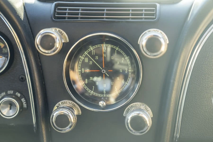 1967 Chevrolet Corvette C2 - Image 21 of 31