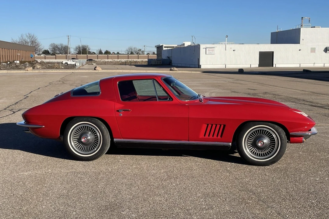 1967 Chevrolet Corvette C2 - Image 12 of 31