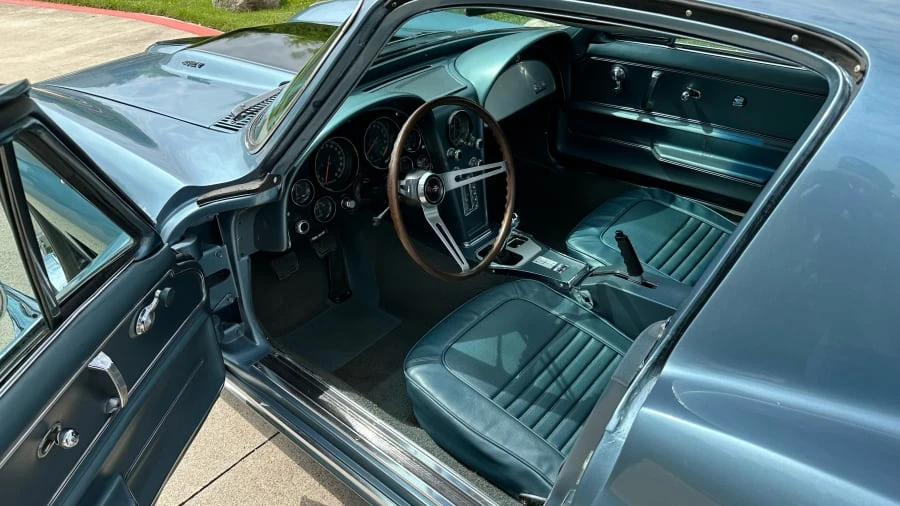 1967 Chevrolet Corvette C2 - Image 3 of 9