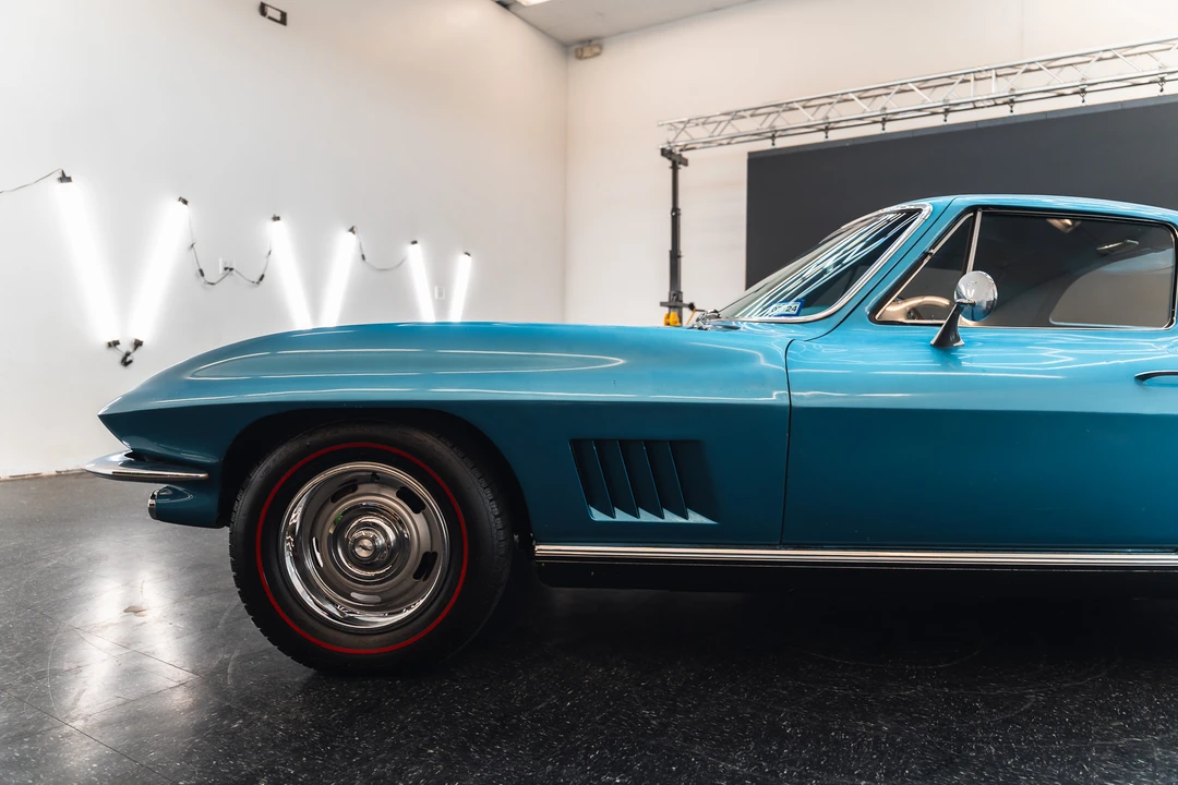 1967 Chevrolet Corvette C2 - Image 16 of 31