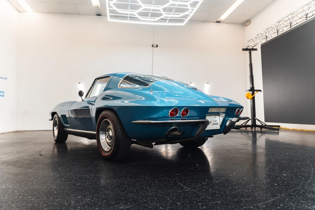 1967 Chevrolet Corvette C2 - Image 10 of 31