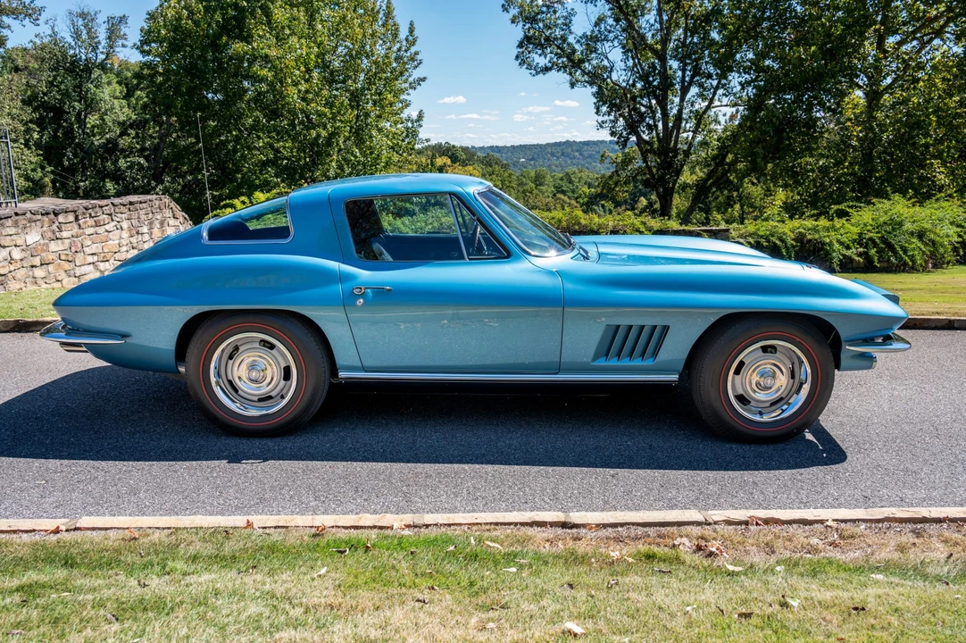 1967 Chevrolet Corvette C2 - Image 4 of 31