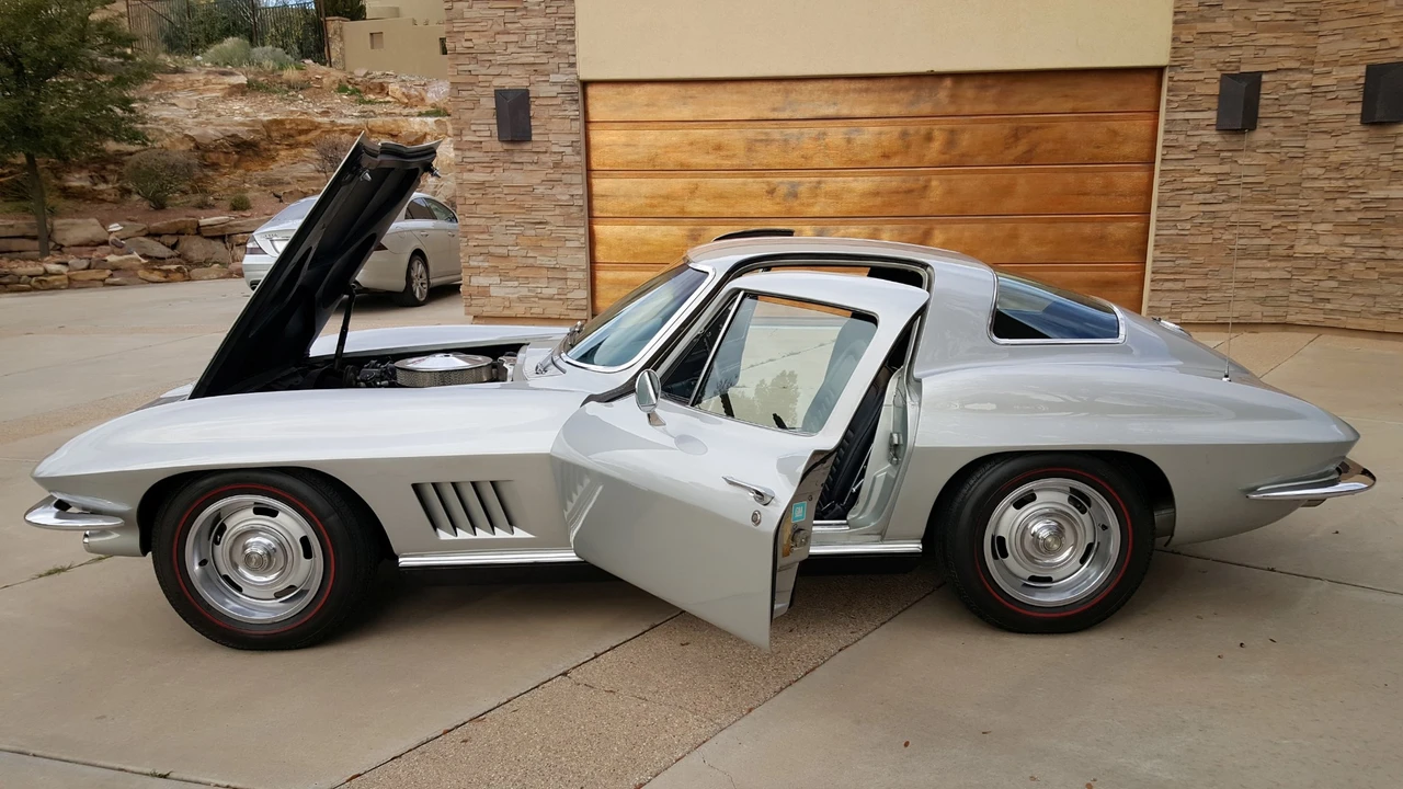 1967 Chevrolet Corvette C2 - Image 23 of 31