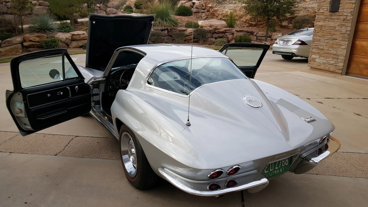 1967 Chevrolet Corvette C2 - Image 24 of 31