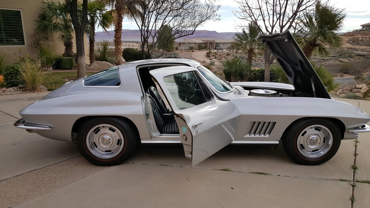 1967 Chevrolet Corvette C2 - Image 27 of 31