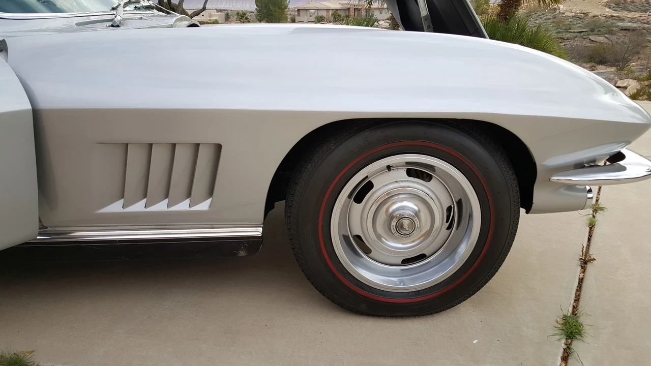 1967 Chevrolet Corvette C2 - Image 28 of 31