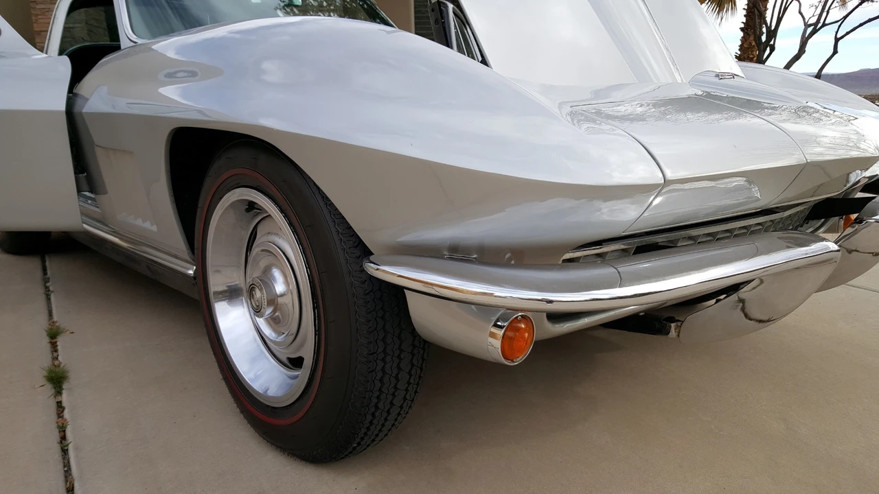 1967 Chevrolet Corvette C2 - Image 29 of 31