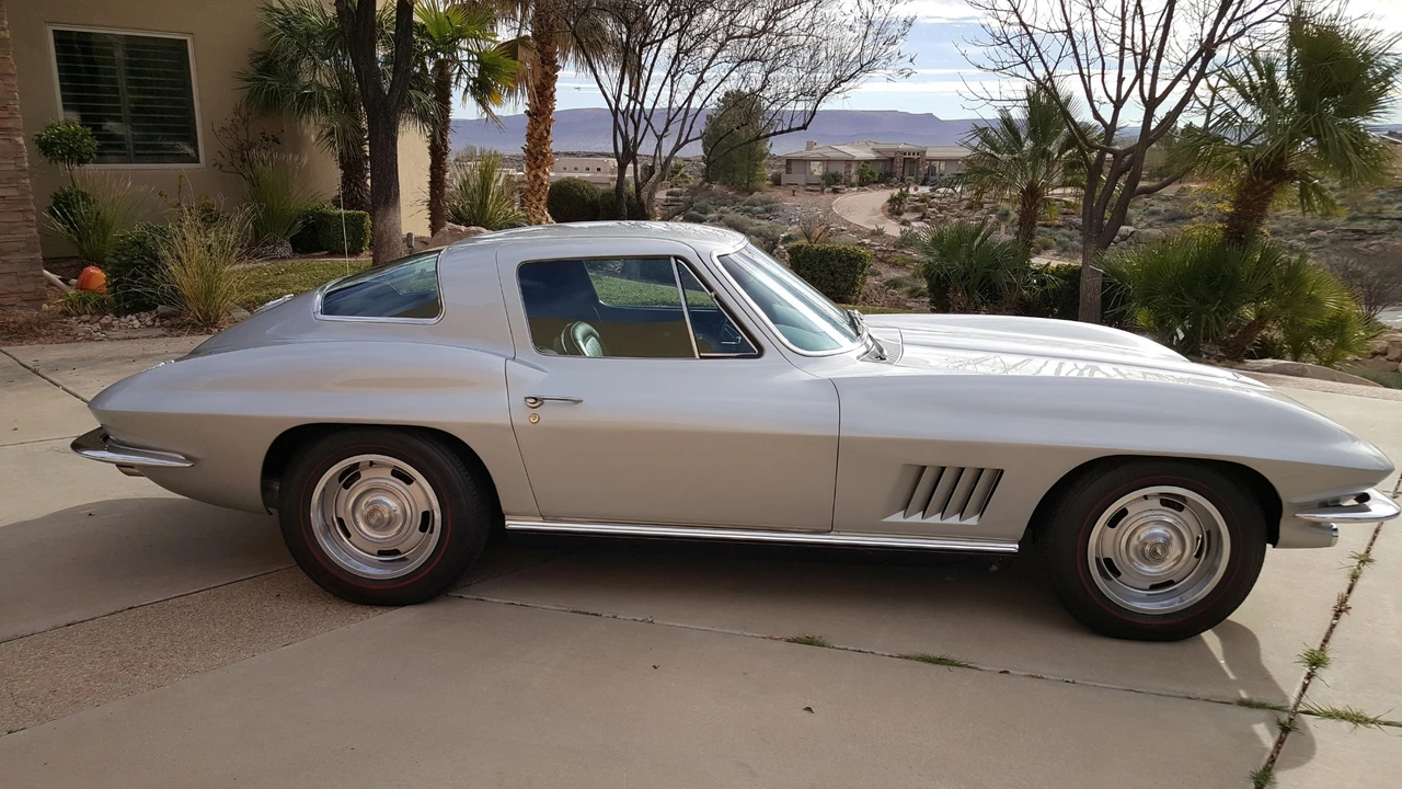 1967 Chevrolet Corvette C2 - Image 12 of 31