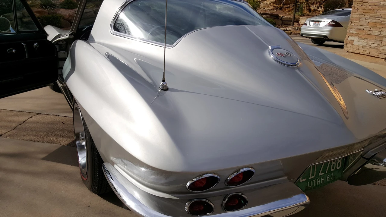 1967 Chevrolet Corvette C2 - Image 15 of 31