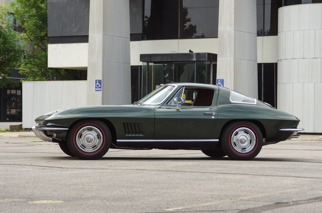 1967 Chevrolet Corvette C2 - Image 22 of 31