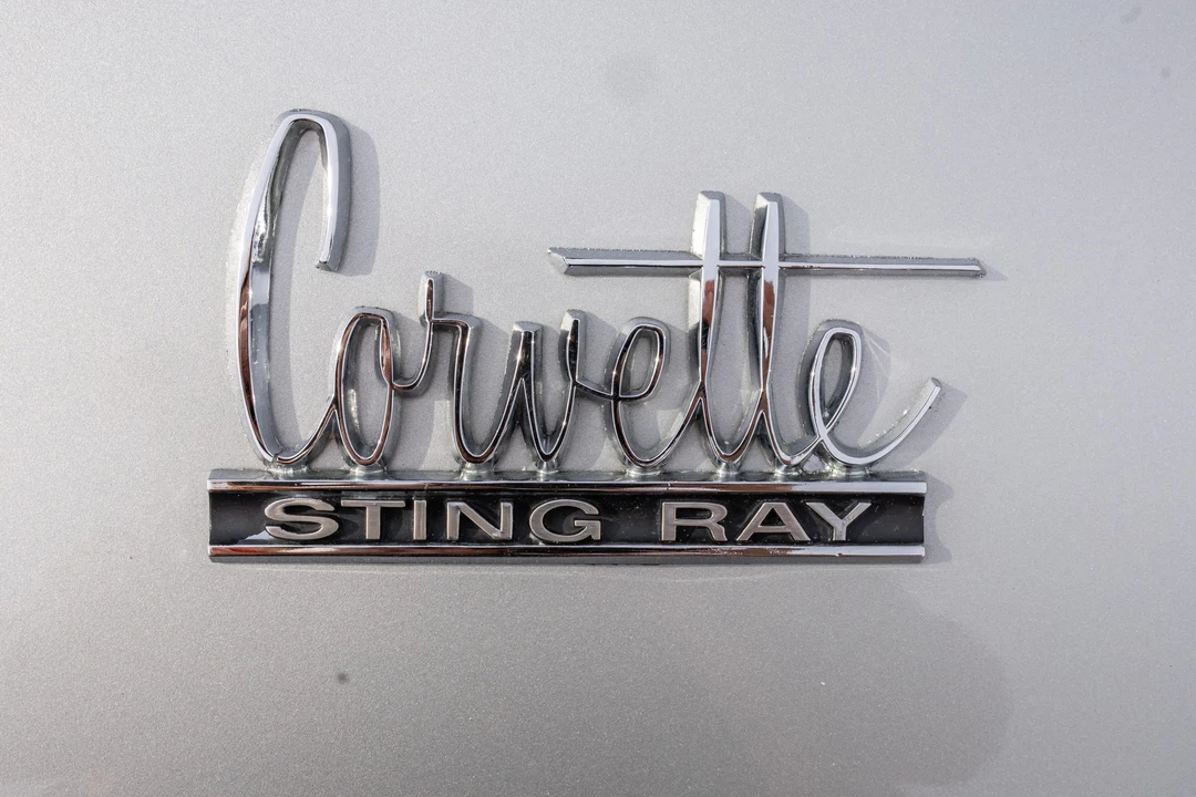 1967 Chevrolet Corvette C2 - Image 28 of 31