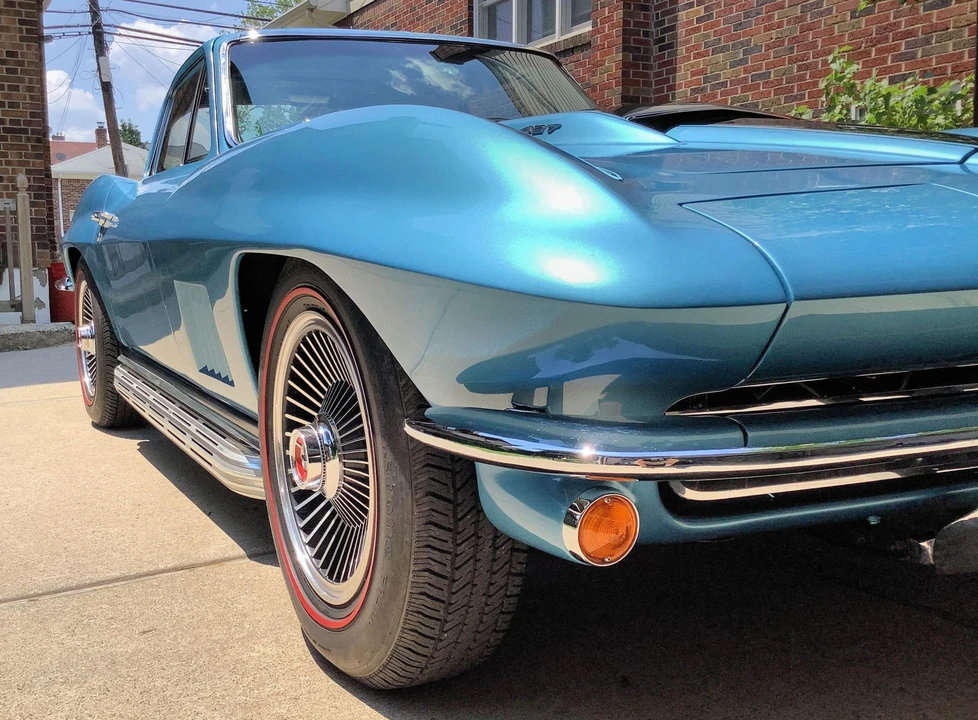 1967 Chevrolet Corvette C2 - Image 15 of 31