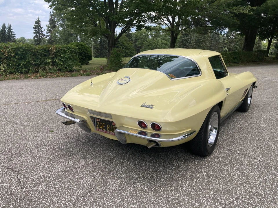 1967 Chevrolet Corvette C2 - Image 11 of 31