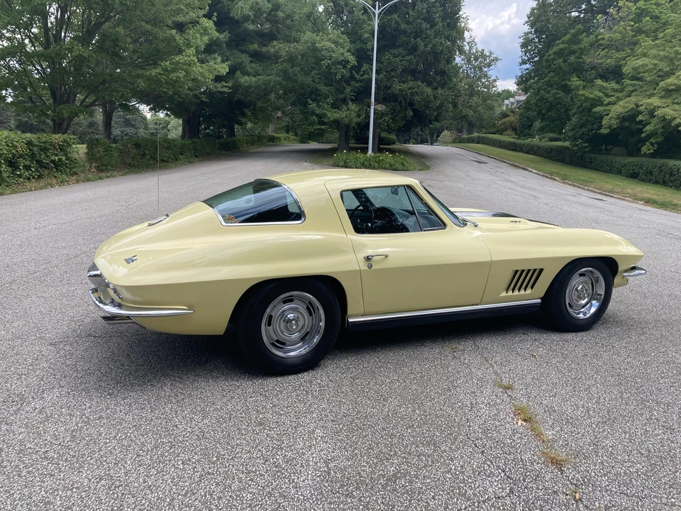 1967 Chevrolet Corvette C2 - Image 13 of 31