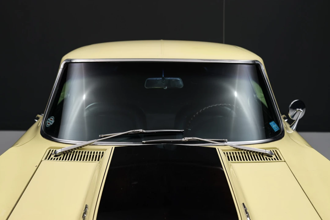 1967 Chevrolet Corvette C2 - Image 17 of 31